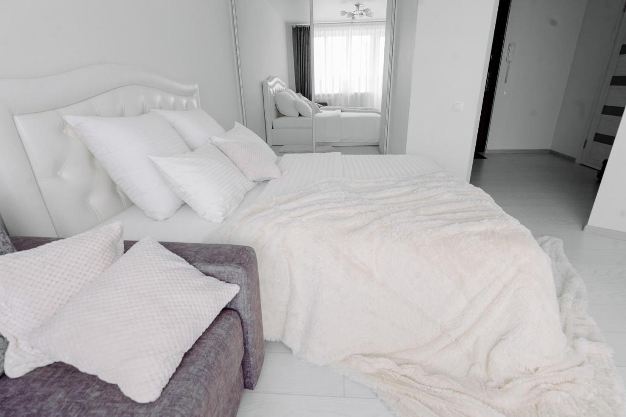 Paulmarie Apartments On Gor'Kogo 41 Μπομπρούισκ Εξωτερικό φωτογραφία