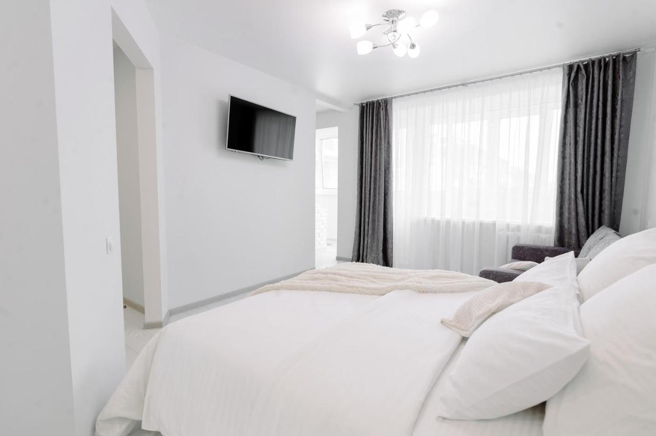 Paulmarie Apartments On Gor'Kogo 41 Μπομπρούισκ Εξωτερικό φωτογραφία